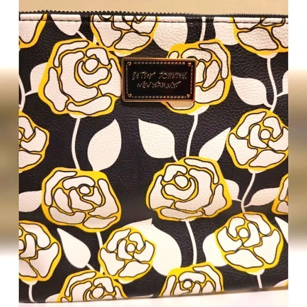 Betsey Johnson Black/Wht/Yellow Rose Print PVC Wristlet Large Toiletries Bag $50